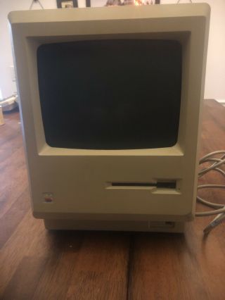 Vintage Apple Macintosh 512k M0001 W Computer - (not)