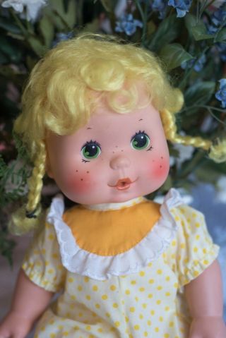Vintage Kenner 14 " Strawberry Shortcake Lemon Meringue Blow Kiss Baby Doll