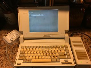 Vintage Compaq Slt 286 Laptop (model 2680) With Adapter And Compaq Case