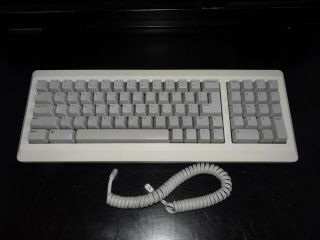 Macintosh Keyboard And Cable - 128k,  512k,  Mac Plus - M0110a