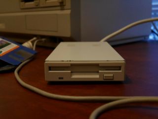 .  : Slim External Disk Drive For Commodore Amiga With On/off Switch :.
