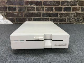 Commodore 1571 5.  25 " Floppy Disk Drive For Commodore 64/128 Computer With Cable