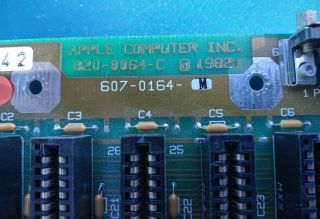 Apple Ii Motherboard Logic Board Model 820 - 0064 - C /607 - 0164 - M See Note
