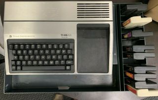Texas Instruments Ti - 99/4a Home Computer W/9 Games