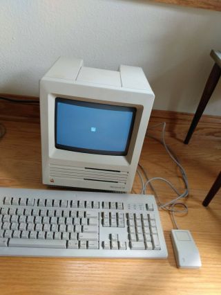 Vintage Apple Macintosh Se M5010,  Keyboard,  Mouse,
