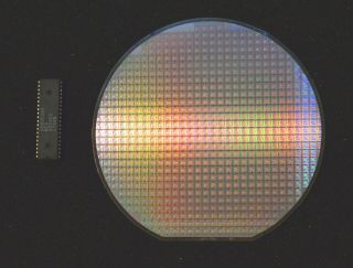 Silicon Wafer Collectors Set - 1992 Ds80c320 Cpu Wafer And Ds80c320 Cpu Chip.