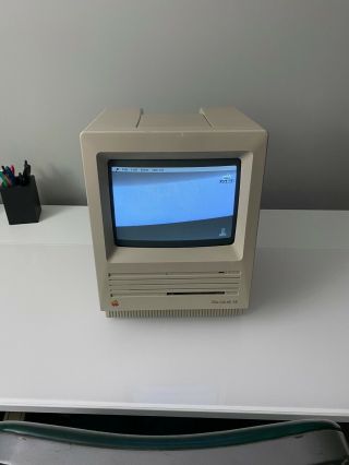 Vintage Apple Macintosh Plus Desktop Computer - Se