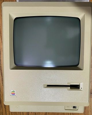Vintage Apple Macintosh M0001 Computer - (not)