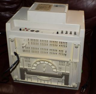 Vintage Commodore Monitor 1084S - P 2