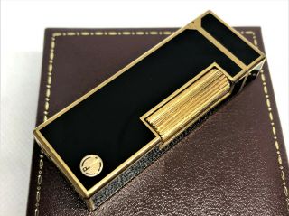 Auth Dunhill K18 Gold - Plated Lacquer Lighter Black / Gold W Case