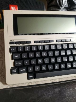 Tandy Model 102 Portable Computer with Case 3