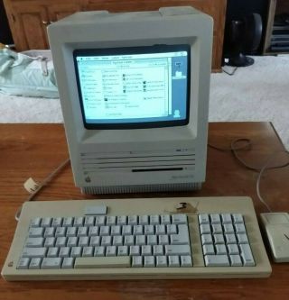 Vintage Apple Macintosh Se M5010 -,  Keyboard,  Mouse,  Hard Drive -,  4 Meg