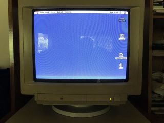 1995 Apple Macintosh Performa 6115CD,  with Box M3435LL/A 2