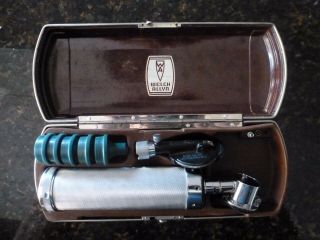 Vintage Welch Allyn Ophthalmoscope Otoscope 106 With Speculums & Case