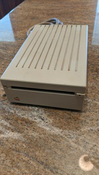 Vintage Apple 3.  5 Drive A9m0106