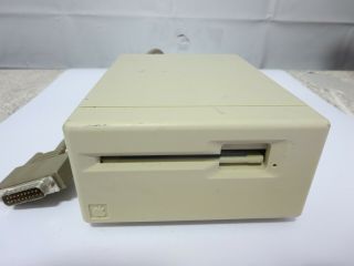 Apple Macintosh External 400k Floppy Disk Drive M0130 - /