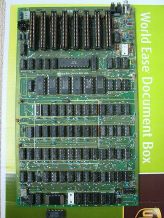 Apple II Plus (,) Motherboard model 820 - 0044 - D - 2