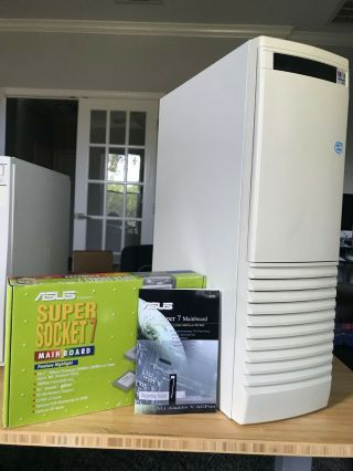 Vintage Full Tower Case Windows 98 Computer Comtrade Brand,  Plenty Of Expansion