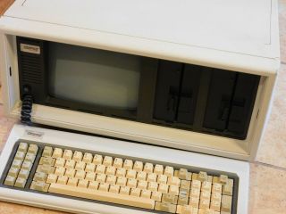 Vintage Compaq Portable Computer 2