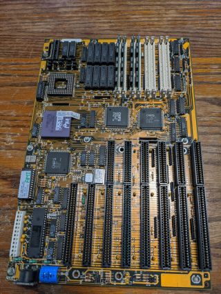 Vintage Chips Fp - 046 - D22 - 18 Motherboard With 386 Processor And 4m Ram F82c35
