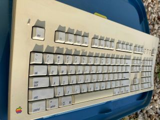 Apple Macintosh Extended Keyboard M0115 Read Desciption