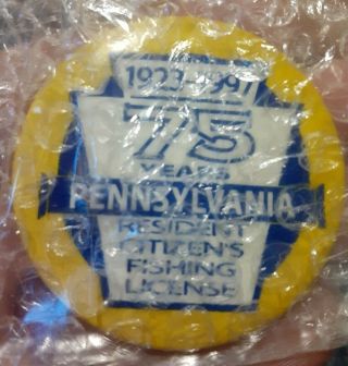 Pennsylvania Pa 75 Years Resident Citizen’s Fishing License 1923 - 1997 Button