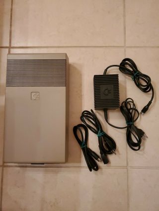 Commodore 64 Vic - 20 1541 5 - 1/4 " Floppy Disk Drive,  Power Ac Cords Hookup