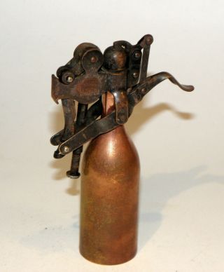 1920s art deco capitol mechanical lever one motion automatic petrol desk lighter 2