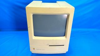 Apple Macintosh Classic Model No M0420 Vintage 1991 Singapore