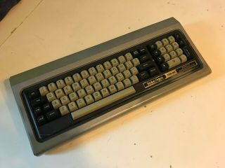 Vintage Radio Shack Trs 80 Model Ii Keyboard For Part