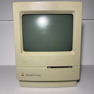 Vintage Apple Macintosh Classic Computer M0420