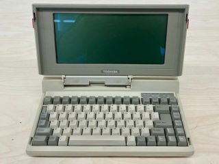 AWESOME RARE VINTAGE RETRO 1985 TOSHIBA T1100 PLUS 35 YEAR OLD LAPTOP COMPUTER 2