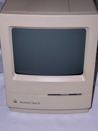 Apple Macintosh Classic Ii Computer