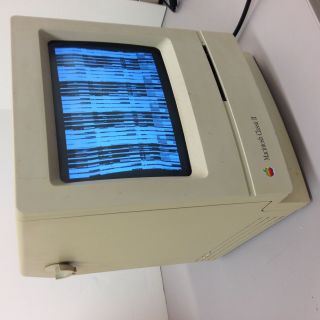 Apple Macintosh Classic Ii Powers On - See Pictures Mfg 1991 M4150