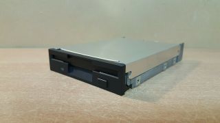 Teac Fd - 235f 100 - U 3.  5 " 1.  44mb Floppy Drive With Black Bezel P/no.  19307321 - 00