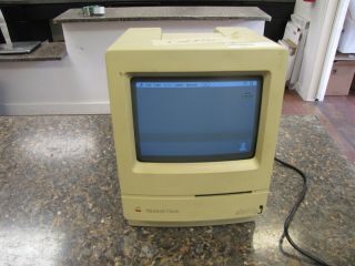 Vintage Apple Macintosh Classic Model M0420 Personal Computer - Boots