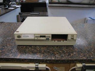 Ibm Personal System Model 55/sx Ps/2 Type 8555 - 061 Computer 16mb 16mhz With Disk