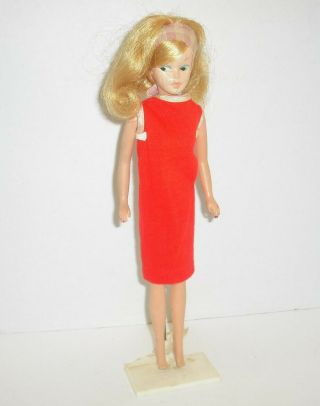 Vintage Tressy Doll 1963 American Doll & Toy Corp 12” With Dress & Stand
