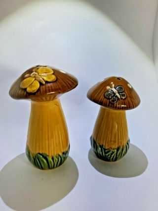 Vintage Mushroom With Butterflies Salt And Pepper Shakers Missing 1 Stopper.