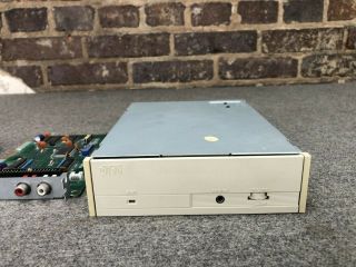 Mitsumi CRMC - LU005 - S 4x IDE Internal CD - ROM Drive with Card & Cable 2