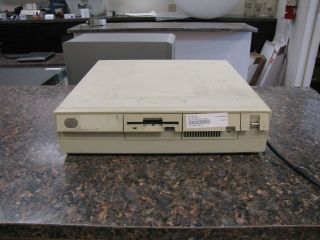 Ibm Personal System Model 55/sx Ps/2 Type 8555 - 031 Computer 16mb 16mhz & Drive