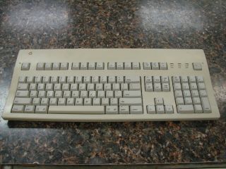 Vintage (1989) Apple M3501 Extended Keyboard Ii For Mac