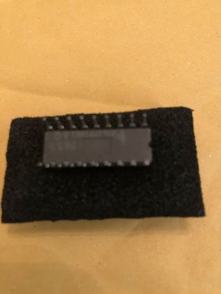 Intel D8008 - 1 CPU Chip - 1st 8 Bit Micro.  - Very Collectable.  8008 CPU Intel 3