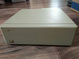 Vintage Apple Macintosh Hard Disk 20,  Model M0135 -