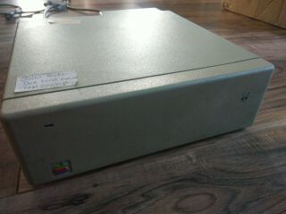 Vintage Apple Macintosh Hard Disk 20,  Model M0135 - Powers On