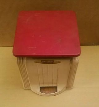 Vintage Universal Kitchen Scale Food 25lb Table Painted/tan