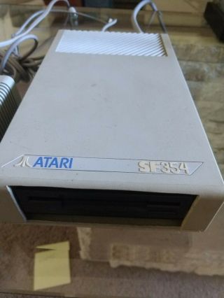 Atari Sf354 3.  5 Floppy Disk Drive.