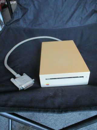 Vintage Apple Macintosh 800k External Drive - Model M0131