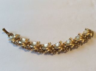 Vintage Signed Lisner Gold Tone Leaf Bracelet Estate Jewelry