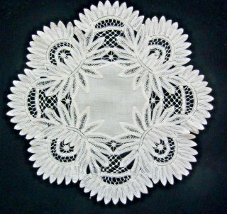 Lovely Vintage Antique Off - White Fine Battenberg Lace Doily,  11 Inches Across